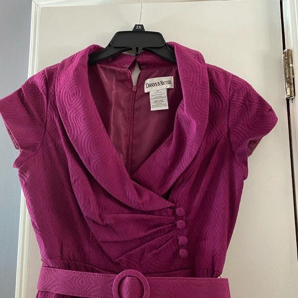 Great party dress - Picture 3 of 4